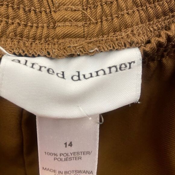 Alfred dunner Ladies 14 Brown Dress pants - Picture 3 of 4